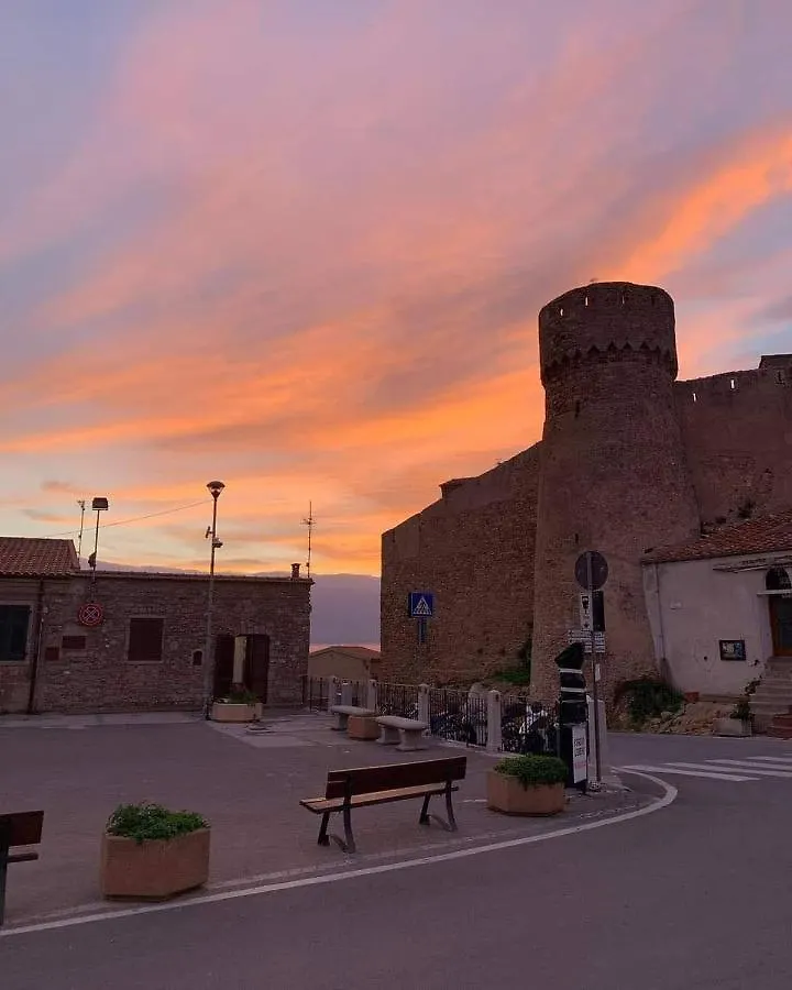 Alloggio S.Anna Giglio Castello Apartment