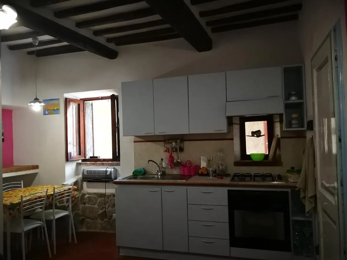 Alloggio S.Anna Giglio Castello Italy